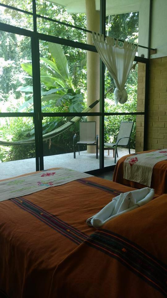 Canto De La Selva Jungle Lodge Selva Lacandona Chiapas Galaxia Exterior photo